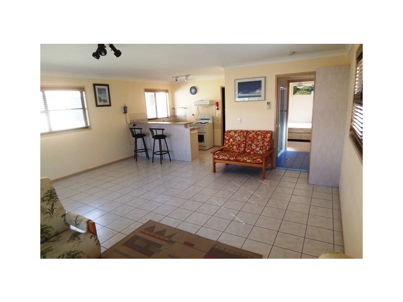 544 Marine Parade, Biggera Waters QLD 4216