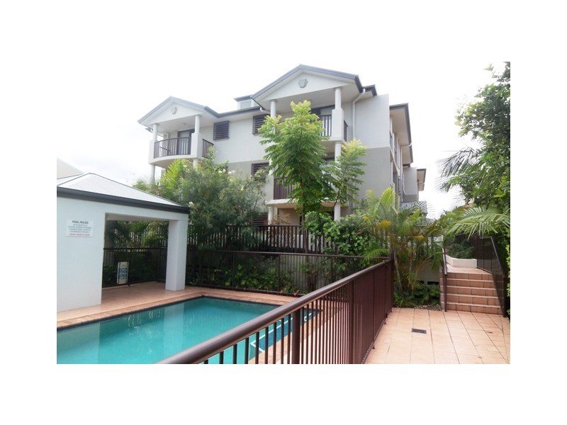 1/13-15 Johnston, Southport QLD 4215