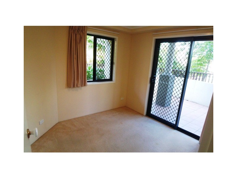 1/13-15 Johnston, Southport QLD 4215