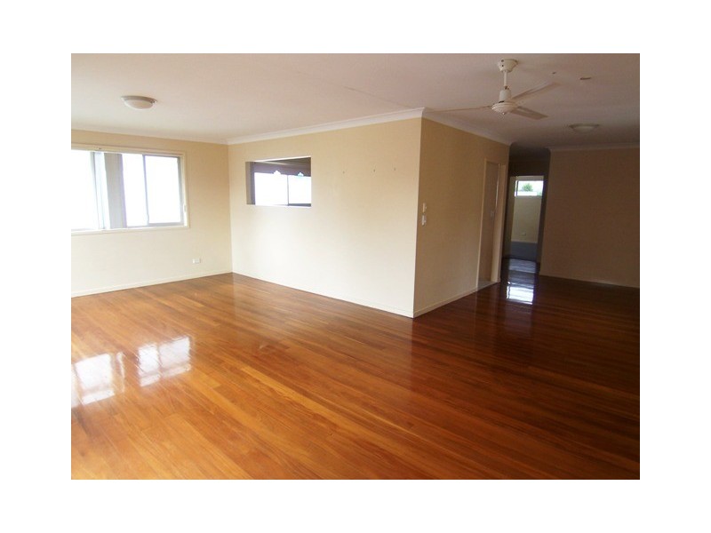 Labrador QLD 4215