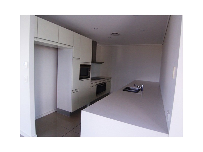 801/6 Tarcoola Crescent Riva On Chevron, Chevron Island QLD 4217