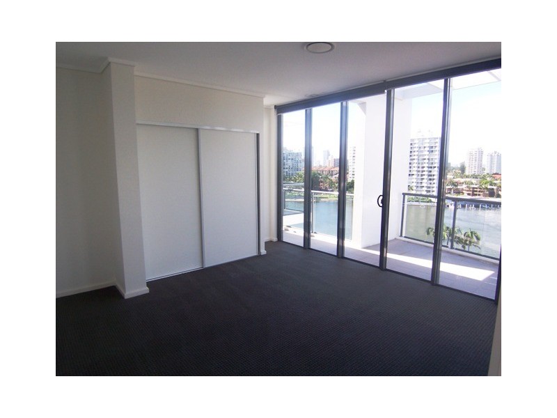 801/6 Tarcoola Crescent Riva On Chevron, Chevron Island QLD 4217