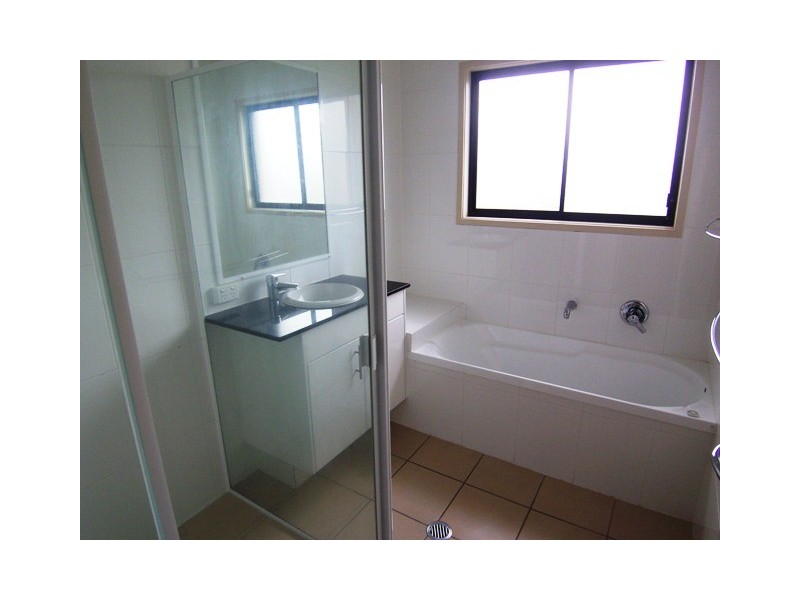 Labrador QLD 4215