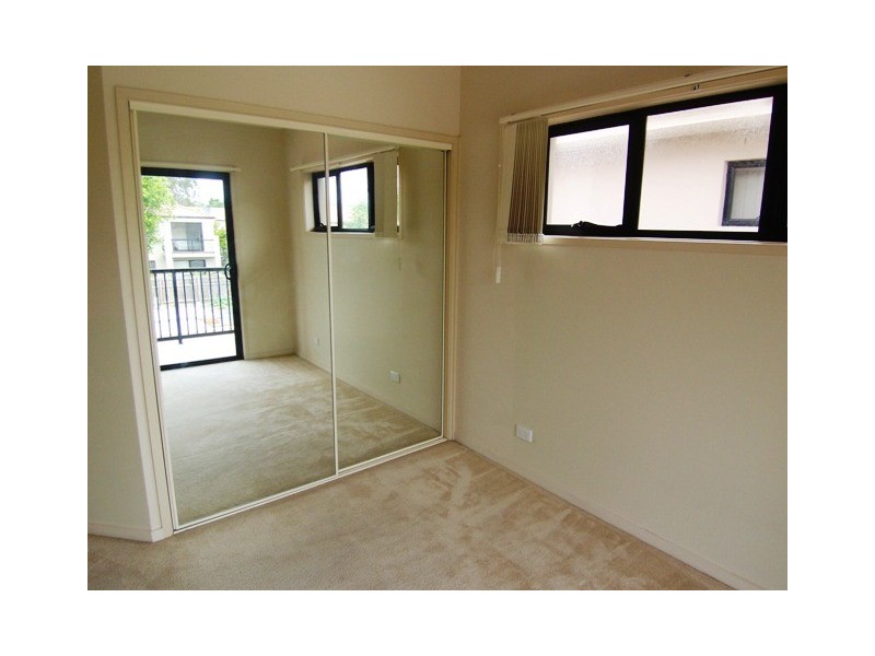 Labrador QLD 4215