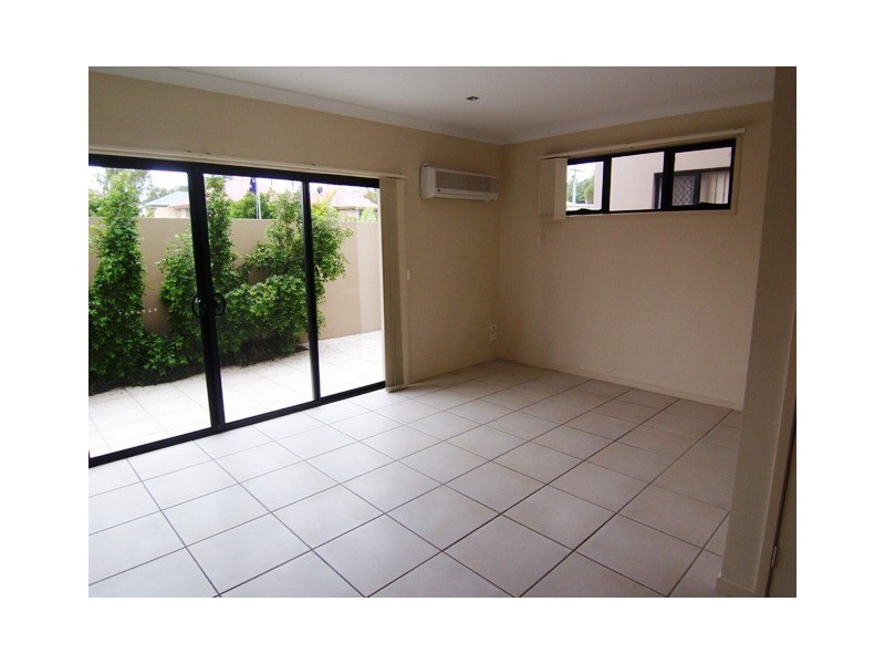 Labrador QLD 4215