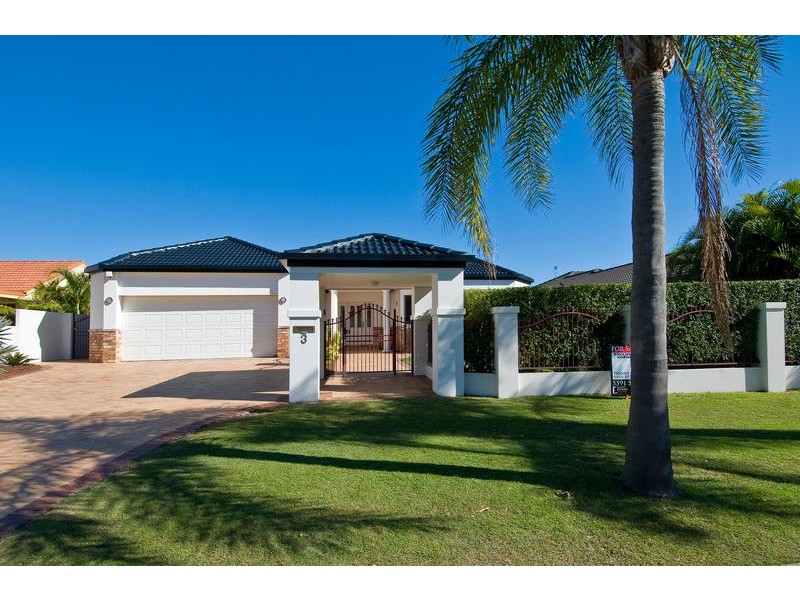 3 Deborah Ave, Benowa QLD 4217