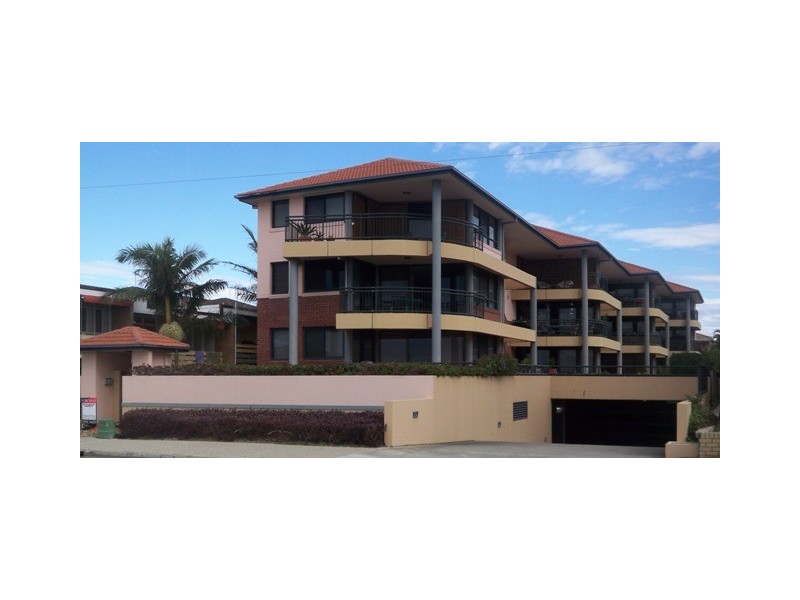 8/274 Marine Parade, Labrador QLD 4215