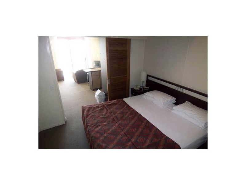 1111/42 Surf Parade, Broadbeach QLD 4218