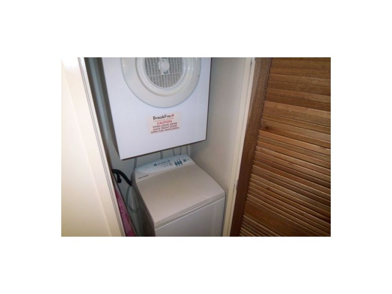 1111/42 Surf Parade, Broadbeach QLD 4218