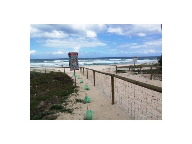 1111/42 Surf Parade, Broadbeach QLD 4218