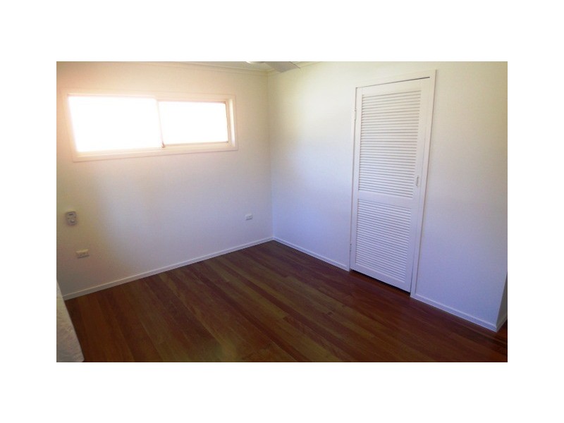 3 Sibyl St, Southport QLD 4215