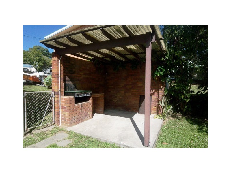 3 Sibyl St, Southport QLD 4215
