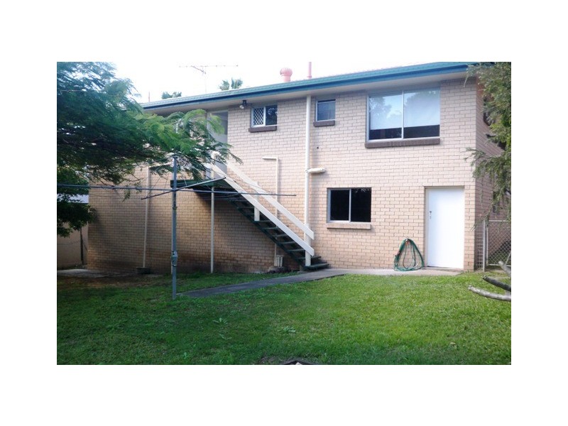 3 Sibyl St, Southport QLD 4215