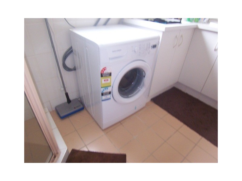 9/57  Worendo Street, Southport QLD 4215