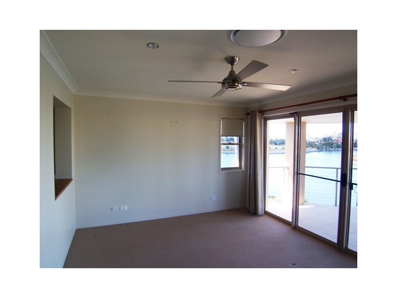 Varsity Lakes QLD 4227