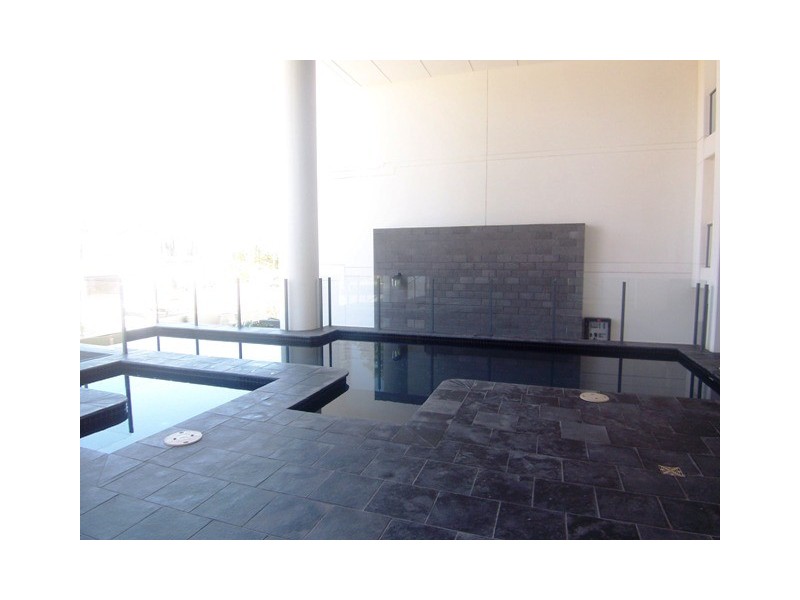 Chevron Island QLD 4217