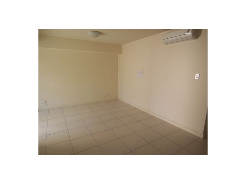 8/148 High Street, Southport QLD 4215