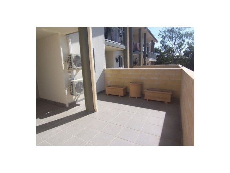 8/148 High Street, Southport QLD 4215