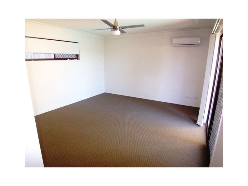 28 Dowling Street, Southport QLD 4215