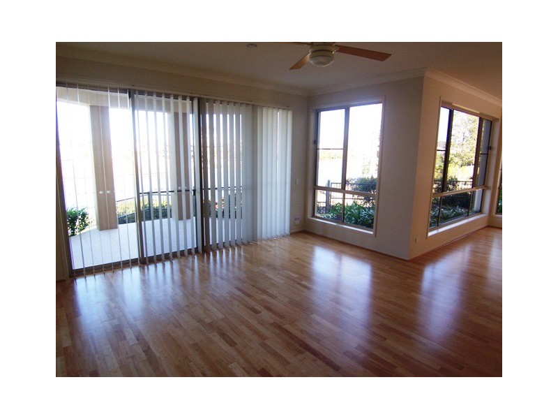 Varsity Lakes QLD 4227