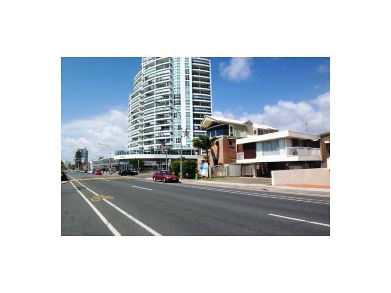 Labrador QLD 4215