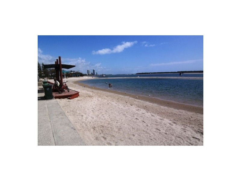 Labrador QLD 4215