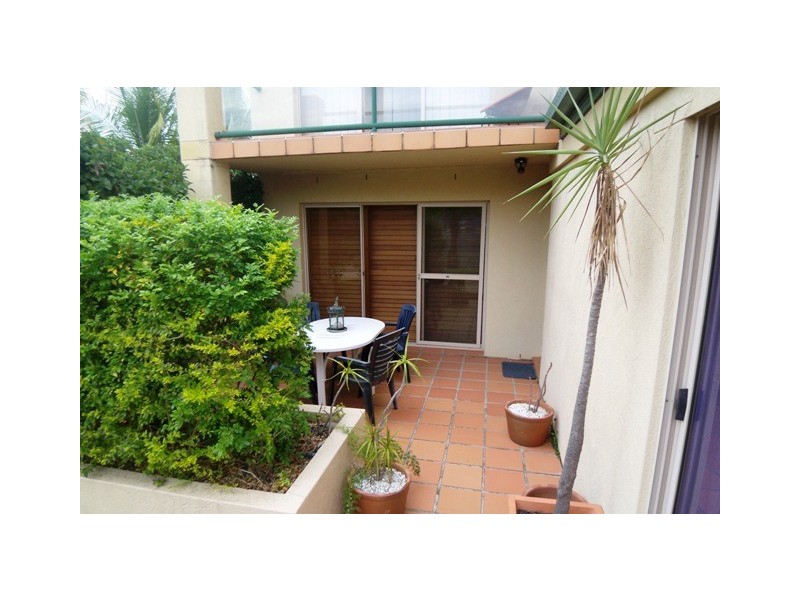 9/152 Palm Meadows, Carrara QLD 4211