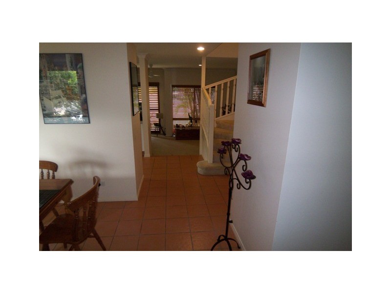 9/152 Palm Meadows, Carrara QLD 4211