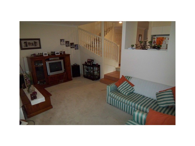 9/152 Palm Meadows, Carrara QLD 4211