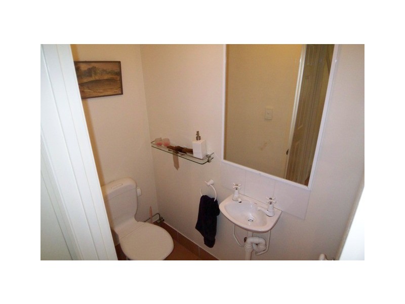 9/152 Palm Meadows, Carrara QLD 4211