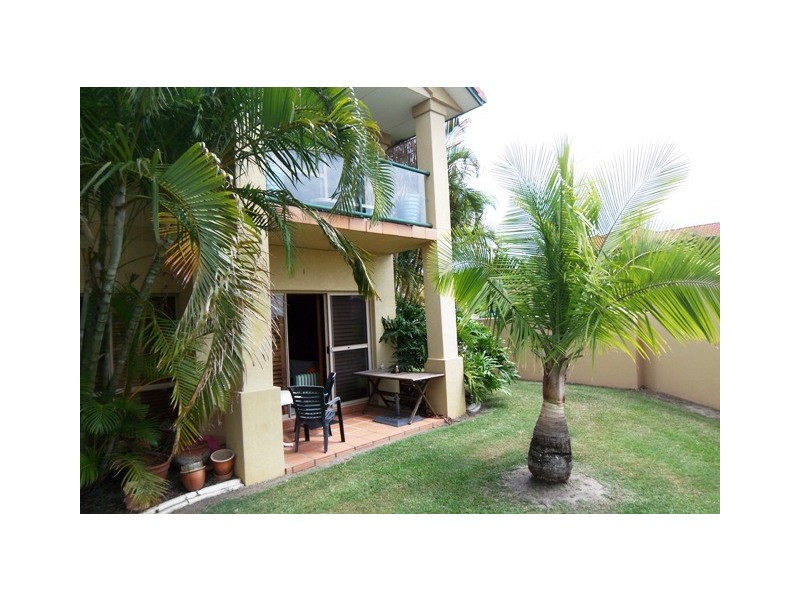 9/152 Palm Meadows, Carrara QLD 4211