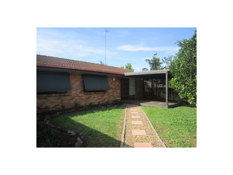 2/17 Gardiners Place, Southport QLD 4215