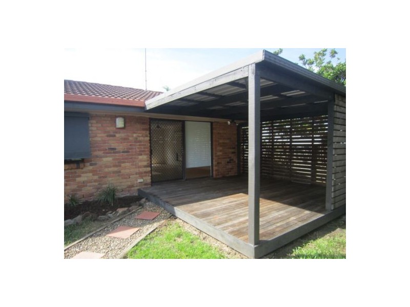 2/17 Gardiners Place, Southport QLD 4215