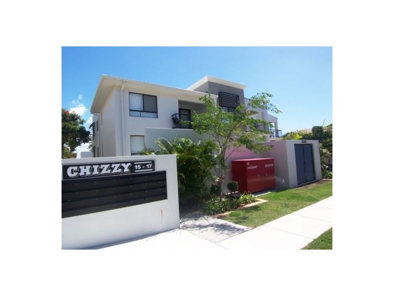 2/15  Lloyd Street, Southport QLD 4215