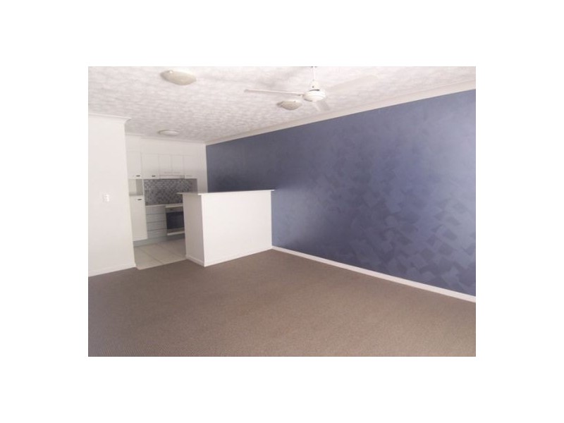 2/15  Lloyd Street, Southport QLD 4215