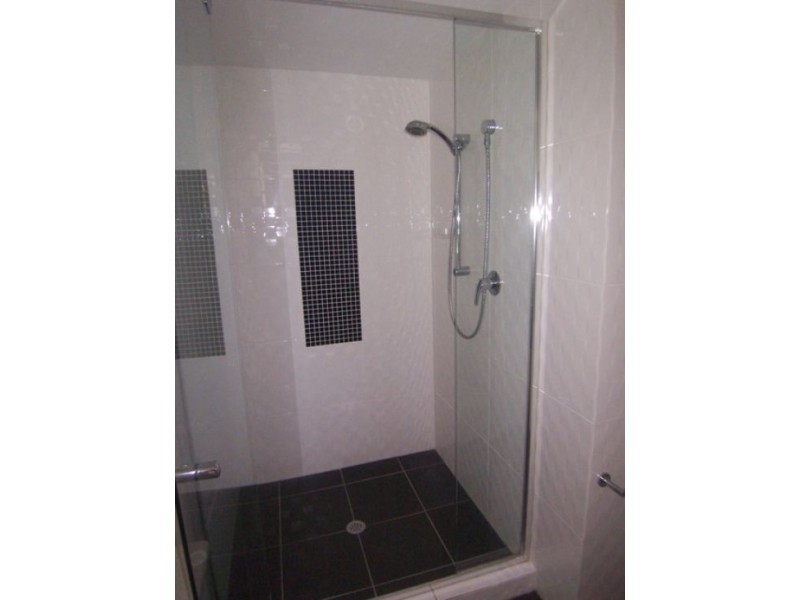 2/15  Lloyd Street, Southport QLD 4215