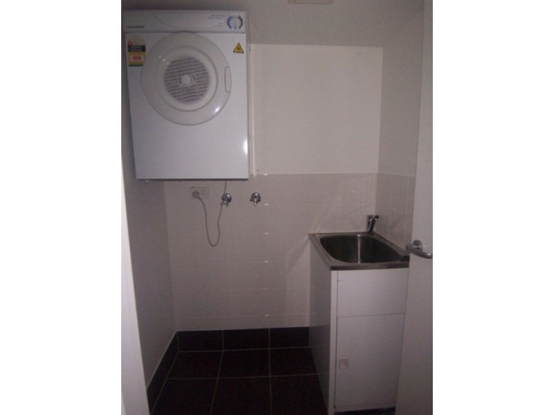 2/15  Lloyd Street, Southport QLD 4215