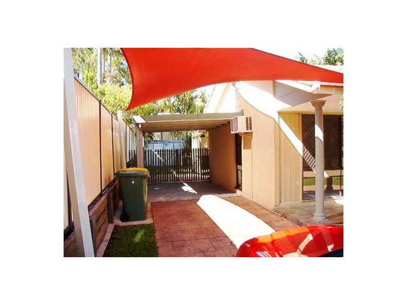 20 Lowanna Drive, Ashmore QLD 4214