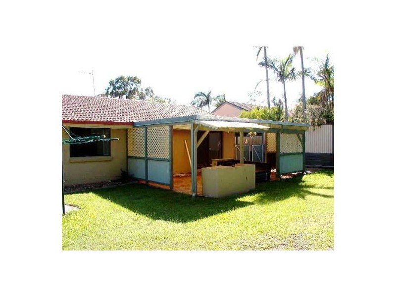 20 Lowanna Drive, Ashmore QLD 4214