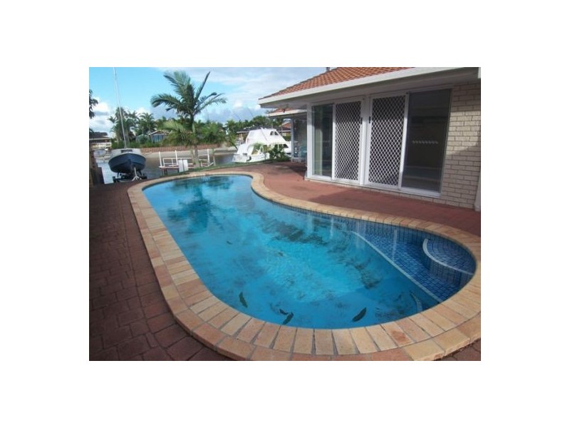 347 Bayview Street, Runaway Bay QLD 4216