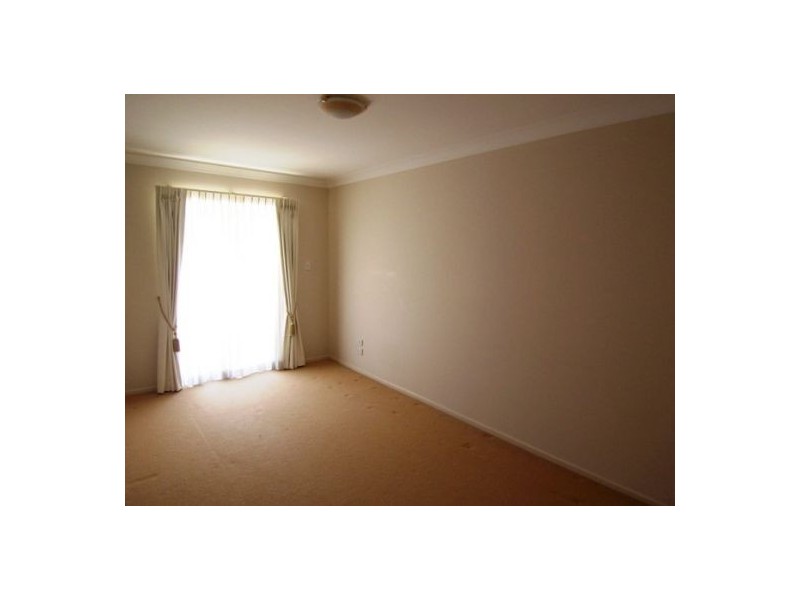 121 Eugaree Street, Southport QLD 4215
