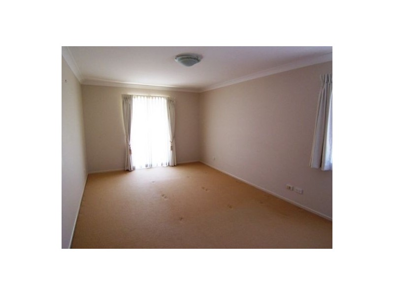 121 Eugaree Street, Southport QLD 4215