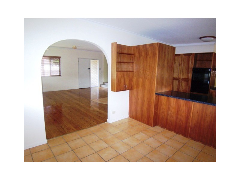 Labrador QLD 4215