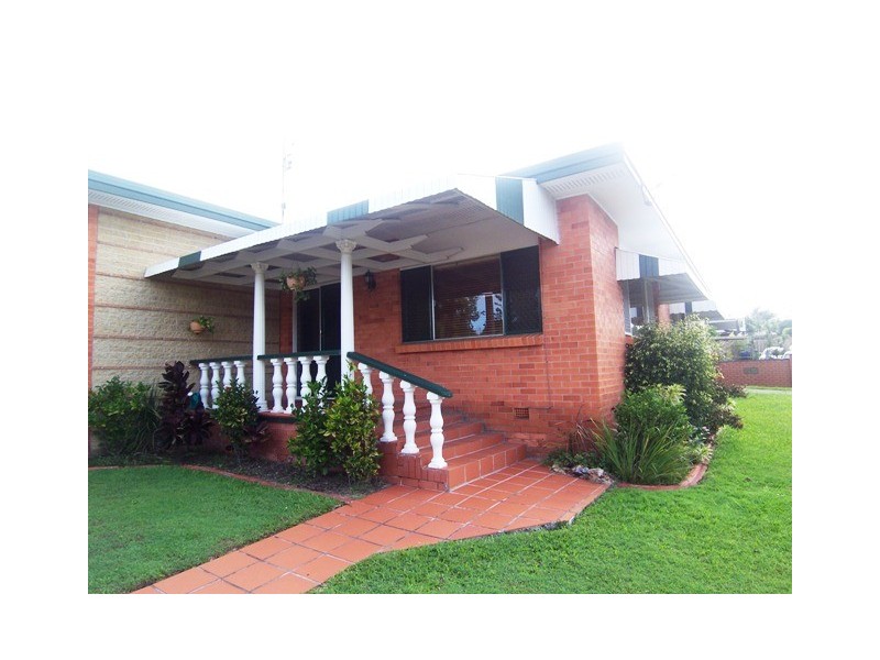 Labrador QLD 4215