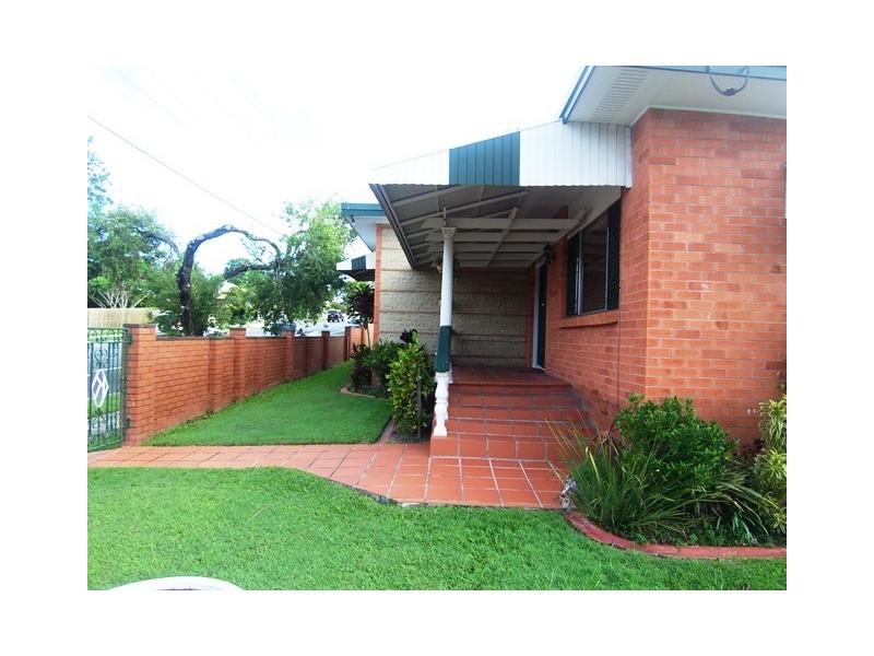 Labrador QLD 4215