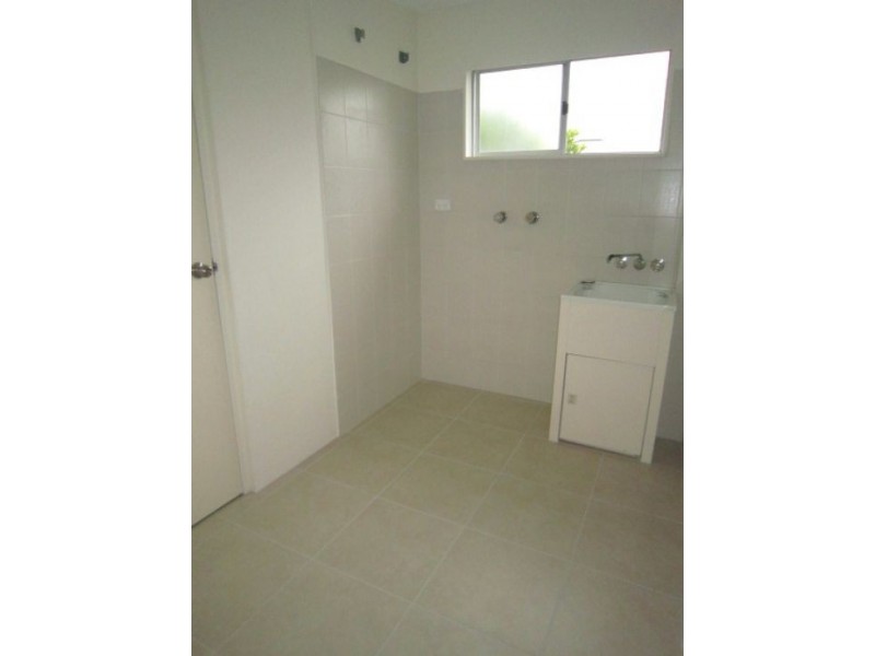 4/10 White Street, Southport QLD 4215