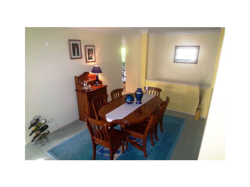 21 Mussau Street, Pacific Pines QLD 4211