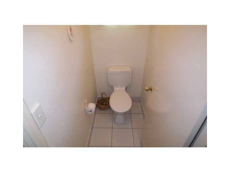 21 Mussau Street, Pacific Pines QLD 4211