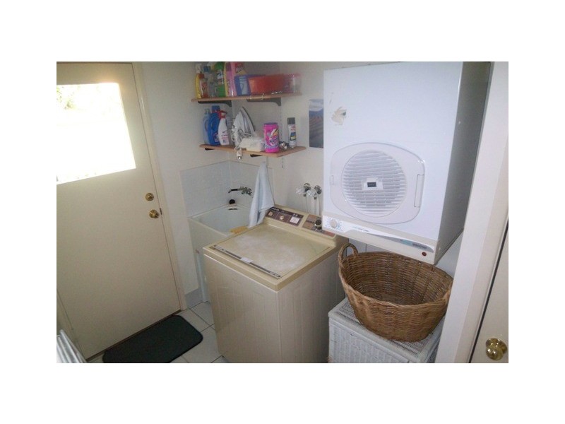 21 Mussau Street, Pacific Pines QLD 4211