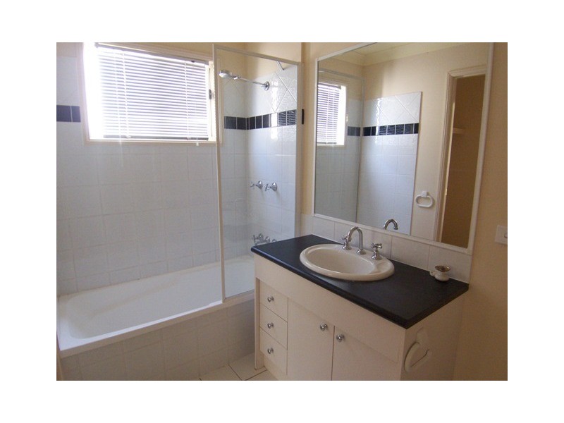 7/97 Eugaree Street, Southport QLD 4215